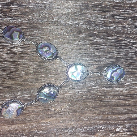 Abalone Shell Necklace 🐚 - Picture 3 of 5